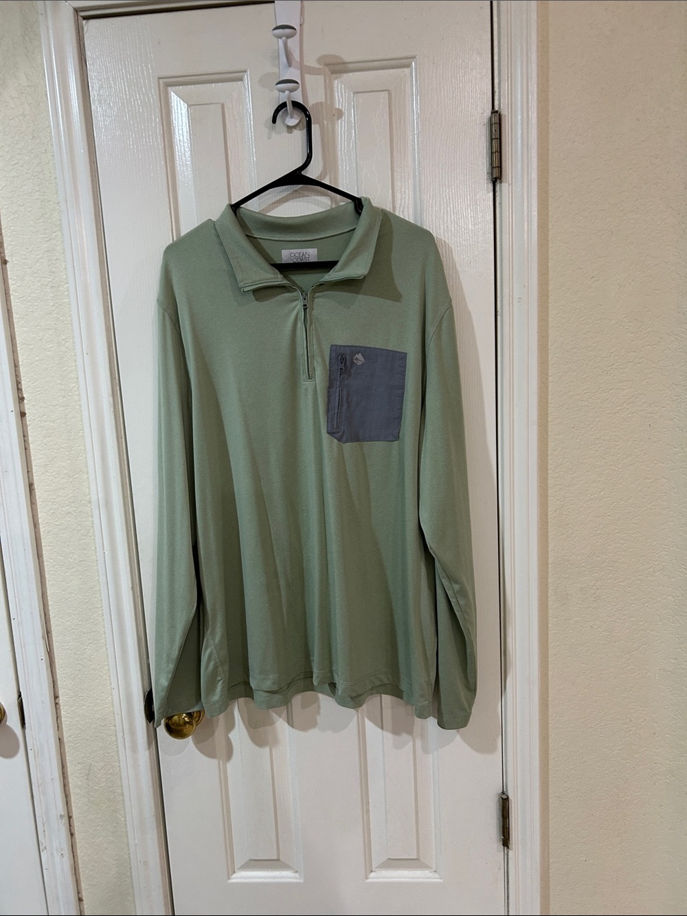 Men's Sage Green Quarter-Zip Pullover with Contrast Chest Pocket